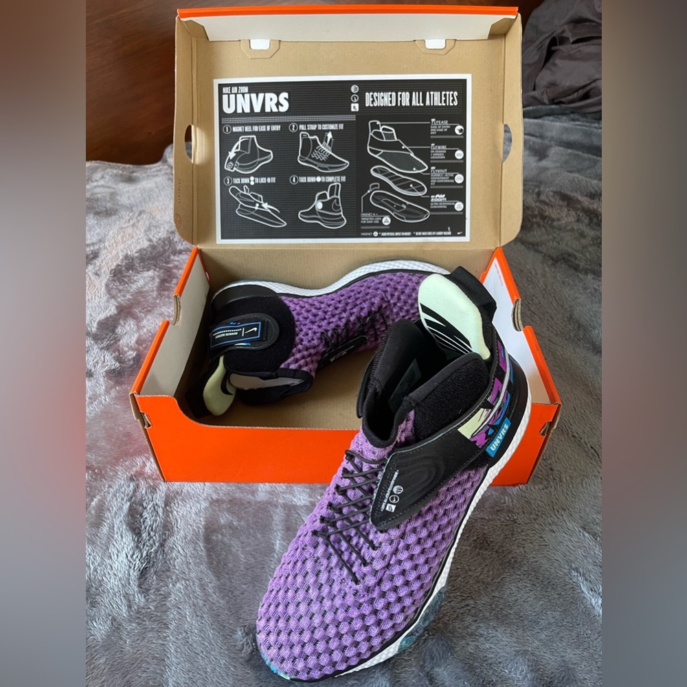Never worn Nike air zoom unvrs